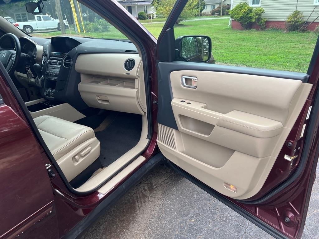 Honda Pilot EX-L 4WD 5-Spd AT with Navigation 2013
