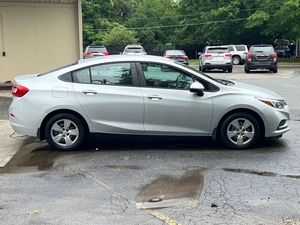 Chevrolet Cruze LS Auto 2017
