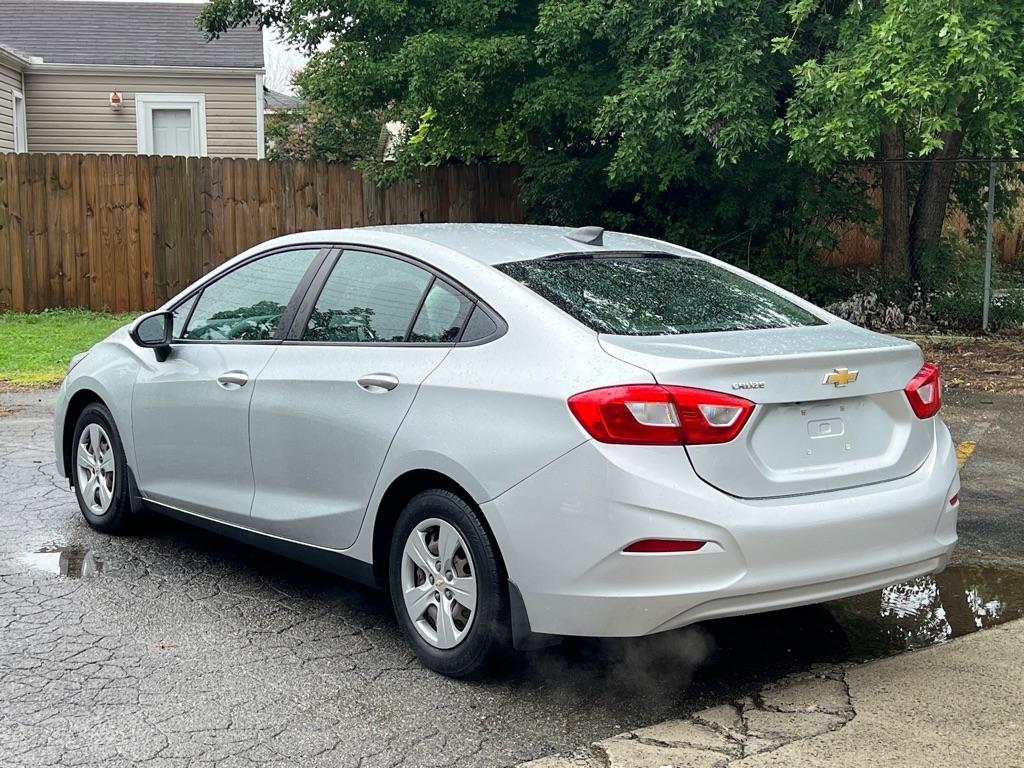 Chevrolet Cruze LS Auto 2017