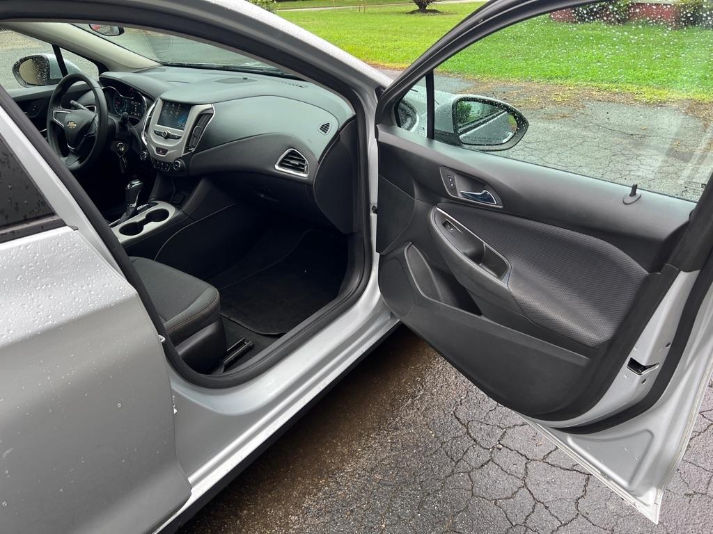 Chevrolet Cruze LS Auto 2017