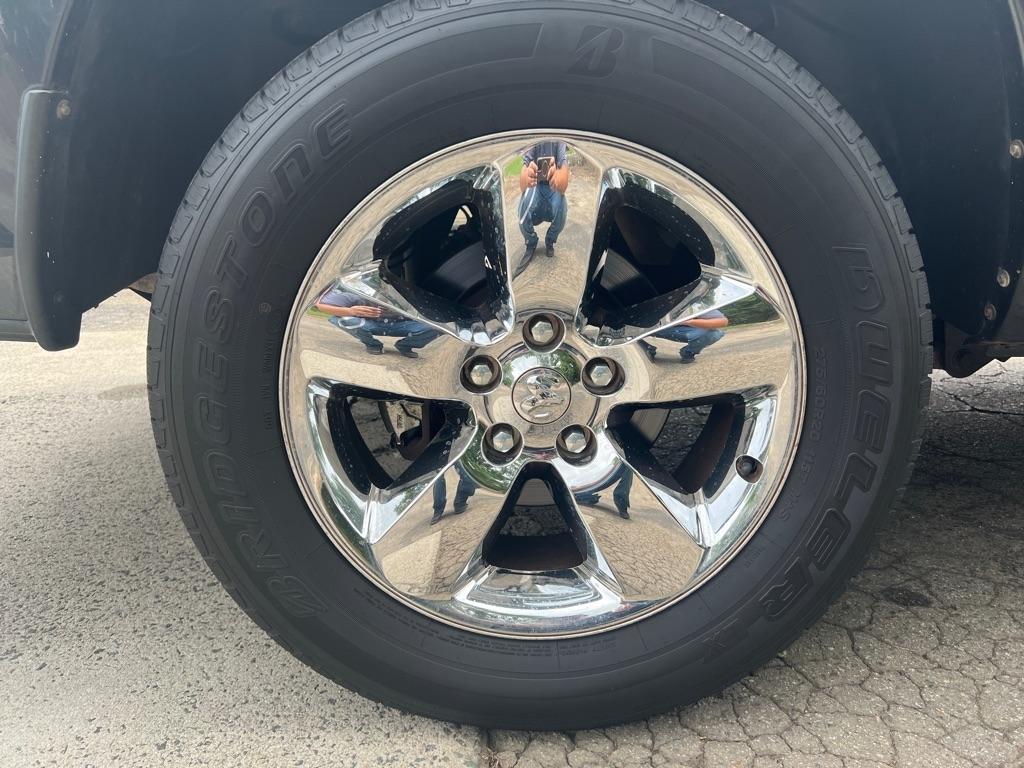 RAM 1500 SLT Crew Cab SWB 4WD 2013