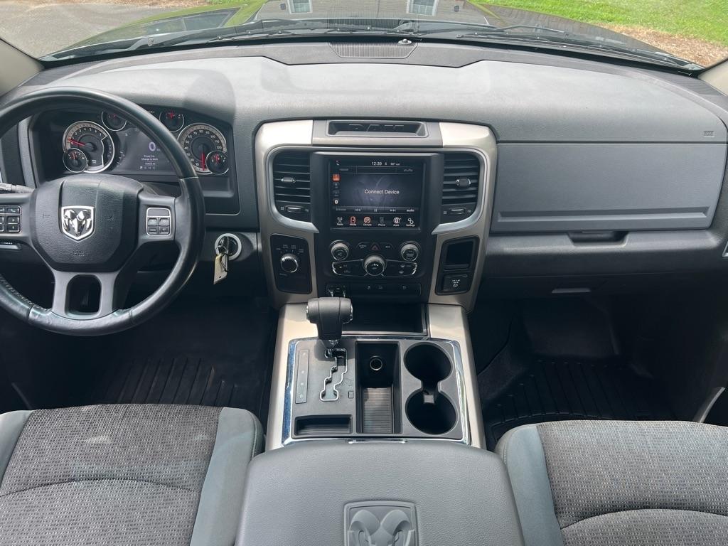 RAM 1500 SLT Crew Cab SWB 4WD 2013
