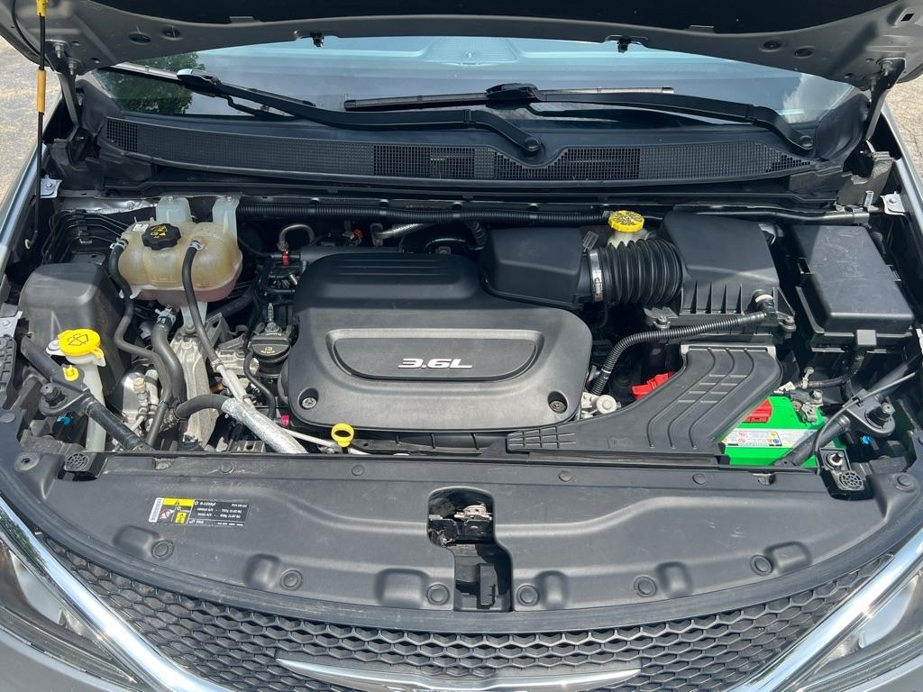 Chrysler Pacifica Touring-L 2017