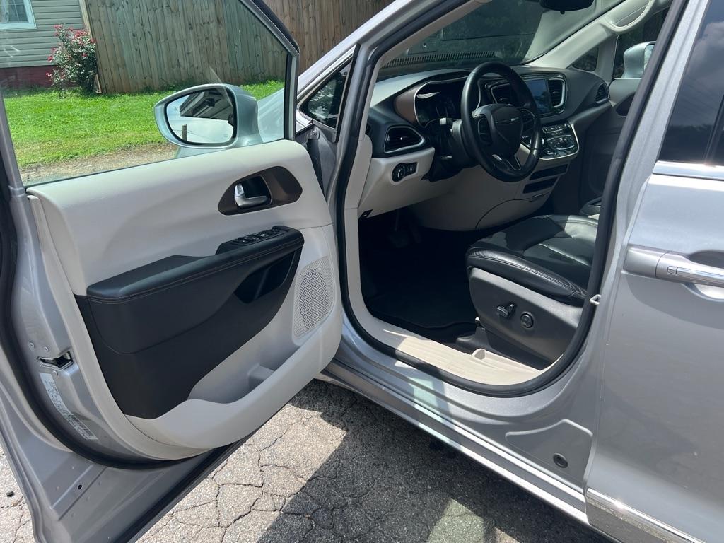 Chrysler Pacifica Touring-L 2017