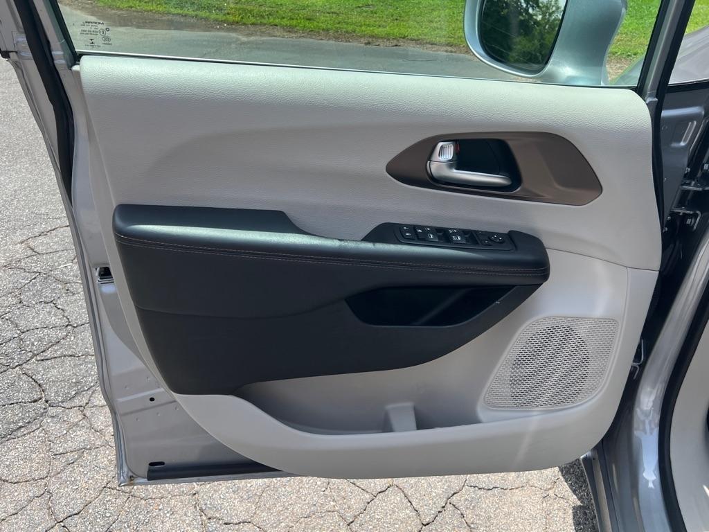 Chrysler Pacifica Touring-L 2017