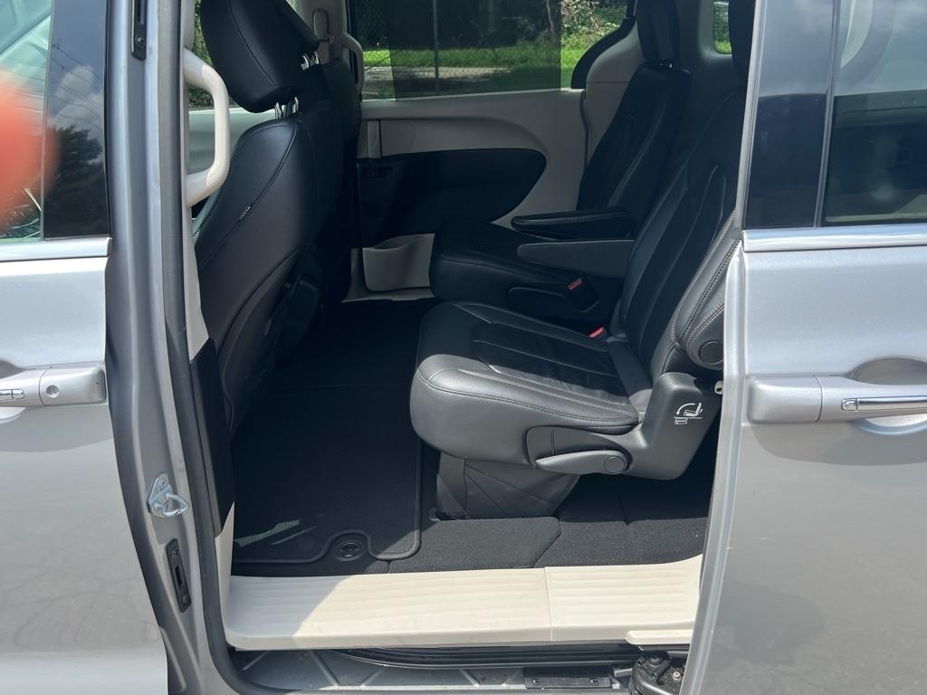 Chrysler Pacifica Touring-L 2017