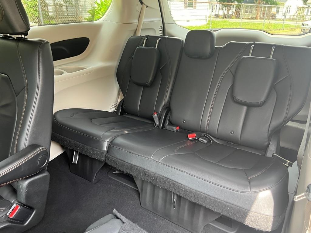 Chrysler Pacifica Touring-L 2017