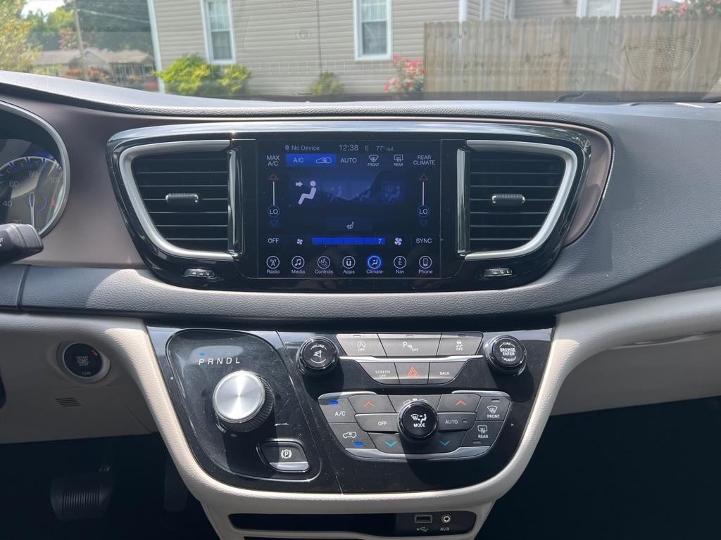 Chrysler Pacifica Touring-L 2017