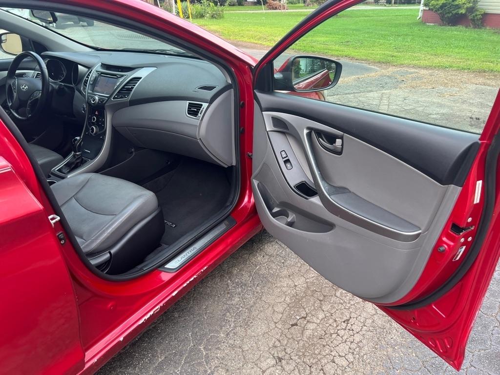 Hyundai Elantra Sport 6AT 2015