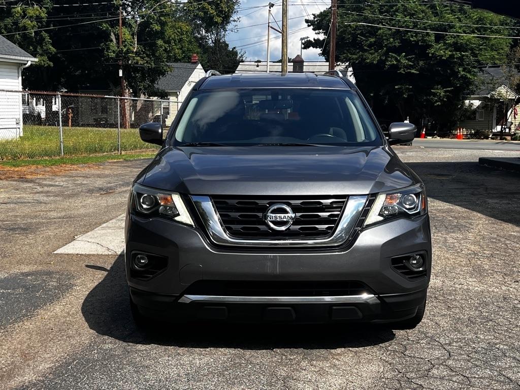 Nissan Pathfinder SV 4WD 2020