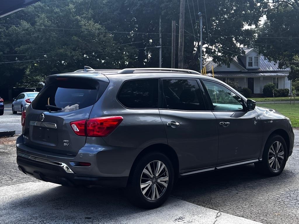Nissan Pathfinder SV 4WD 2020