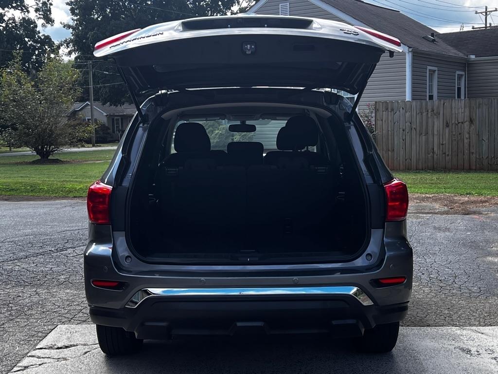 Nissan Pathfinder SV 4WD 2020