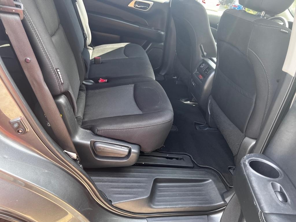 Nissan Pathfinder SV 4WD 2020