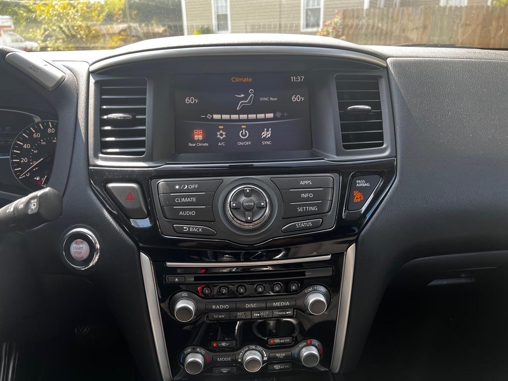Nissan Pathfinder SV 4WD 2020