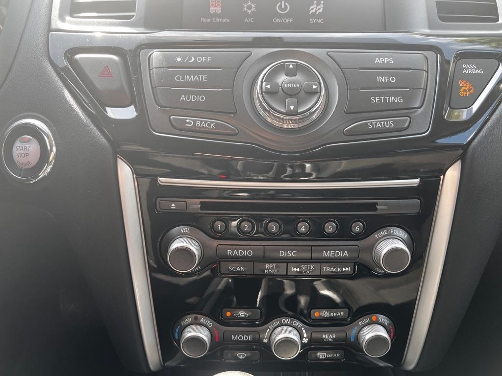 Nissan Pathfinder SV 4WD 2020