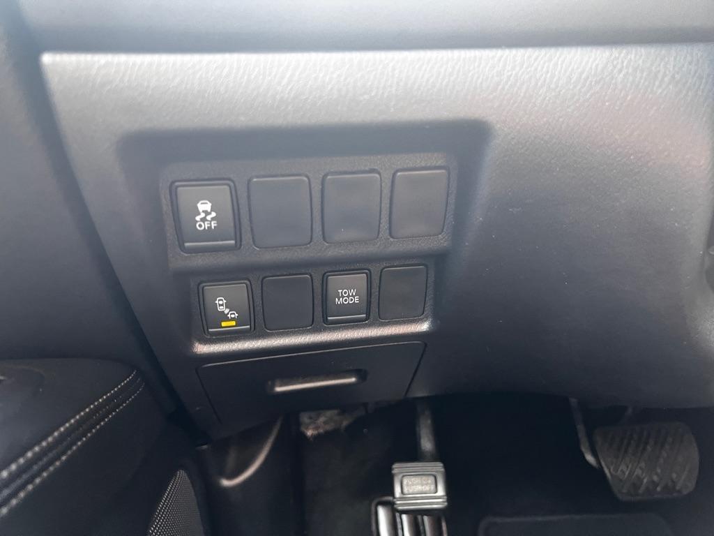 Nissan Pathfinder SV 4WD 2020