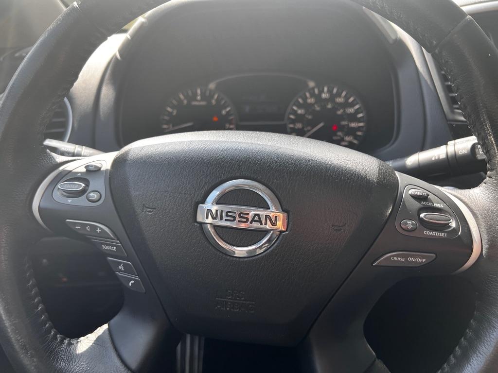 Nissan Pathfinder SV 4WD 2020