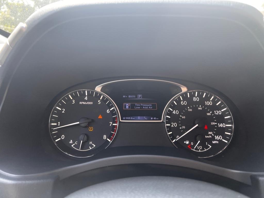 Nissan Pathfinder SV 4WD 2020