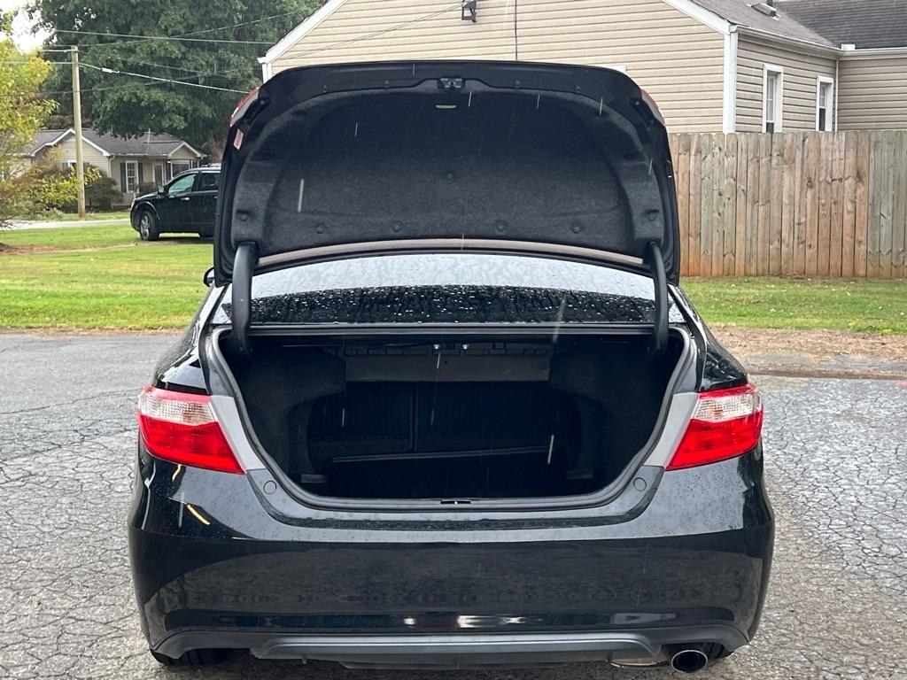 Toyota Camry LE 2016