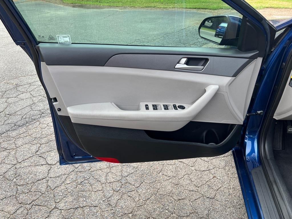 Hyundai Sonata SE 2016