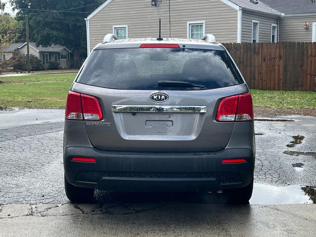 Kia Sorento LX 2WD 2012