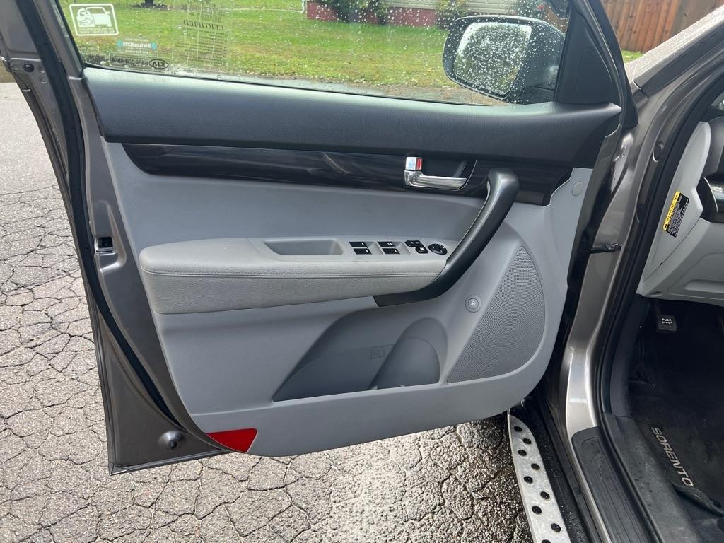 Kia Sorento LX 2WD 2012