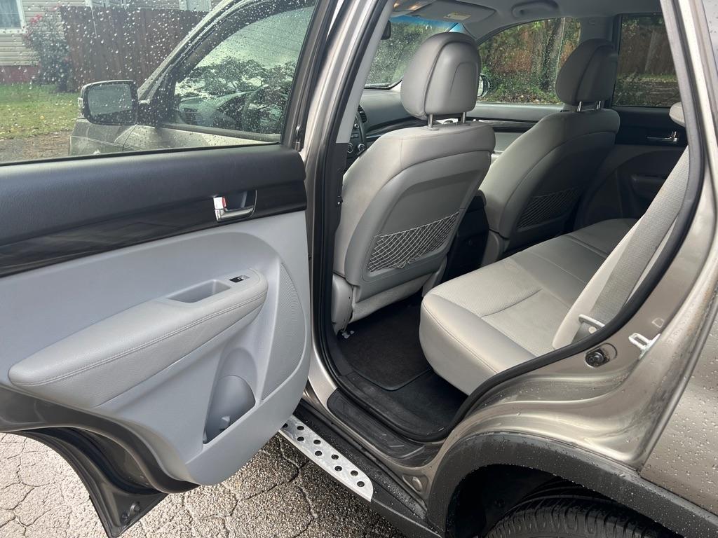 Kia Sorento LX 2WD 2012