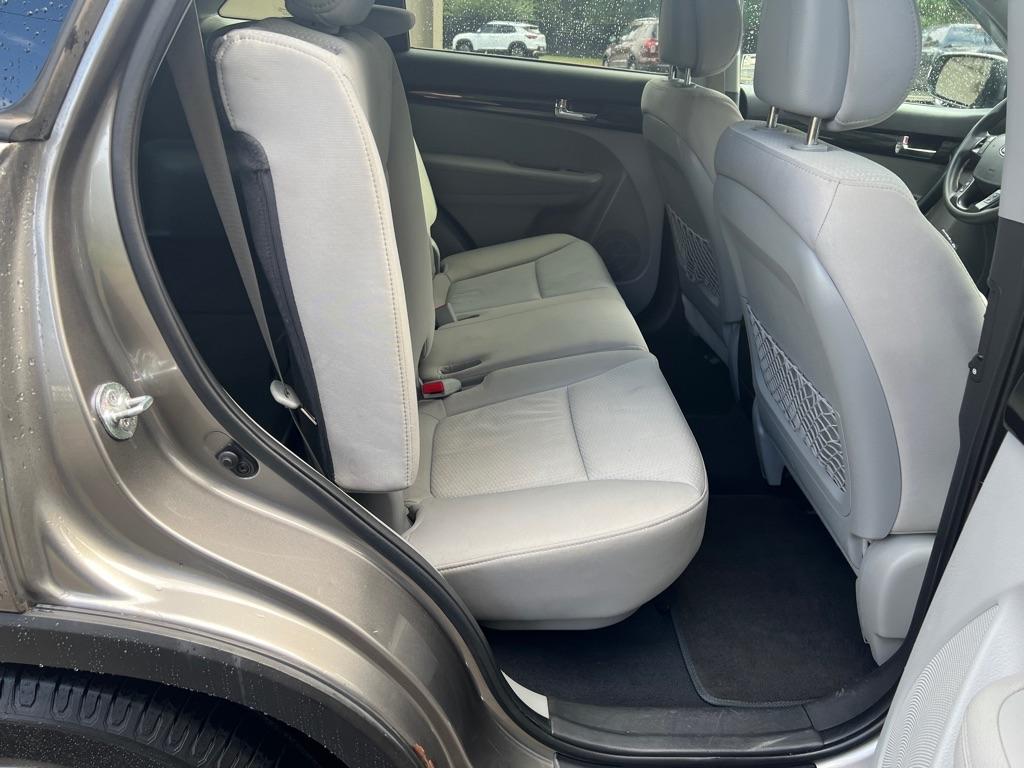 Kia Sorento LX 2WD 2012