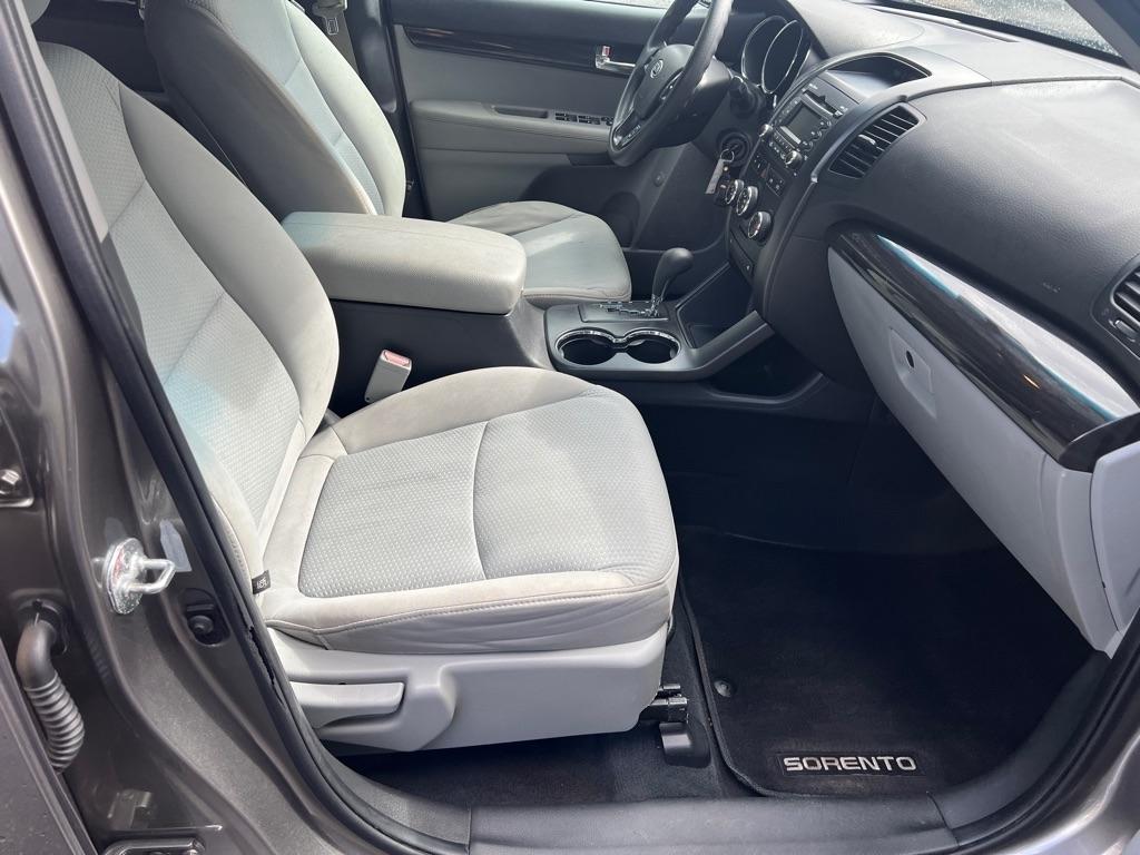 Kia Sorento LX 2WD 2012
