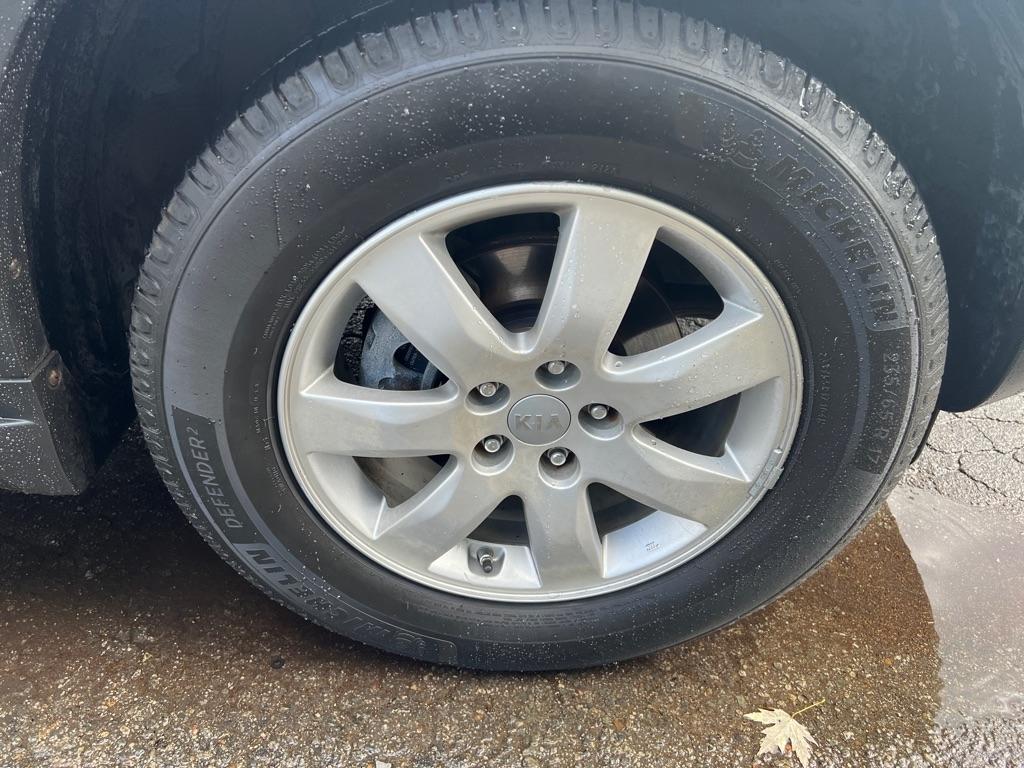 Kia Sorento LX 2WD 2012