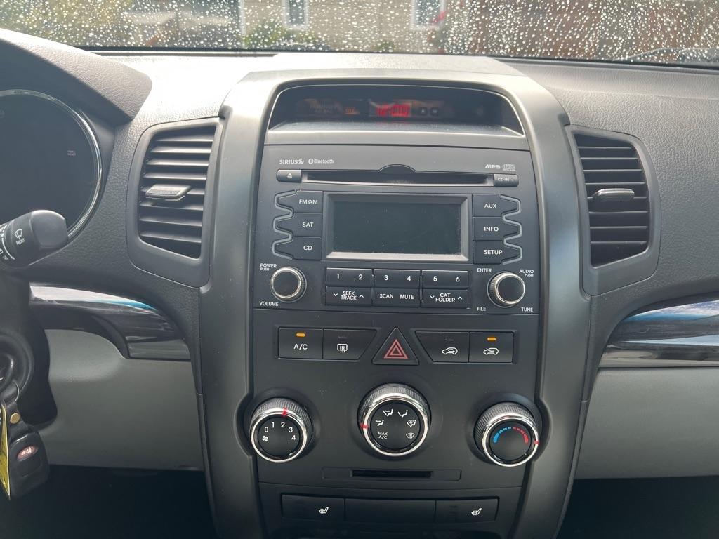 Kia Sorento LX 2WD 2012