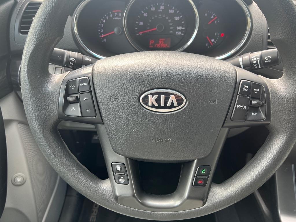 Kia Sorento LX 2WD 2012
