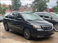 2014 Chrysler Town & Country 