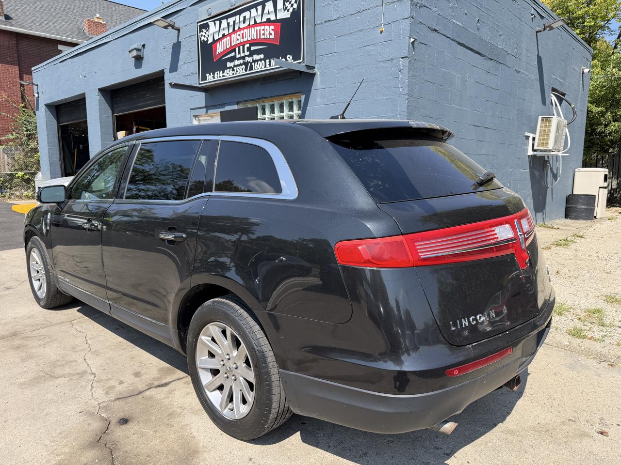 2013 Lincoln MKT - Photo 6