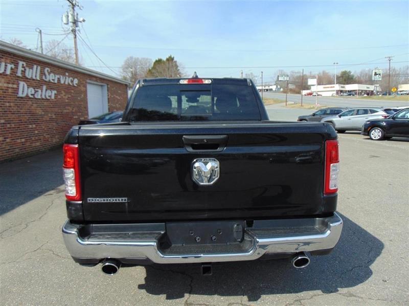 RAM 1500 Big Horn Crew Cab SWB 2WD 2023