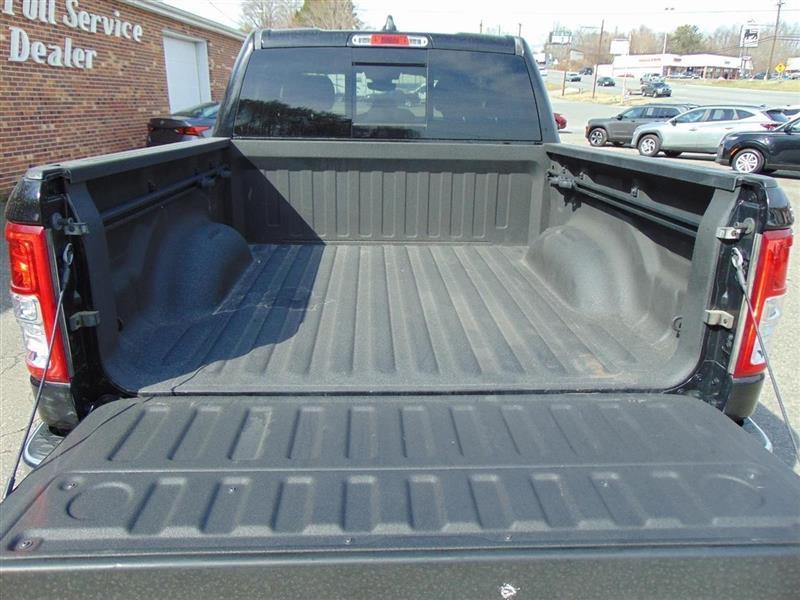 RAM 1500 Big Horn Crew Cab SWB 2WD 2023