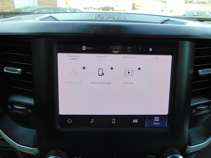 RAM 1500 Big Horn Crew Cab SWB 2WD 2023