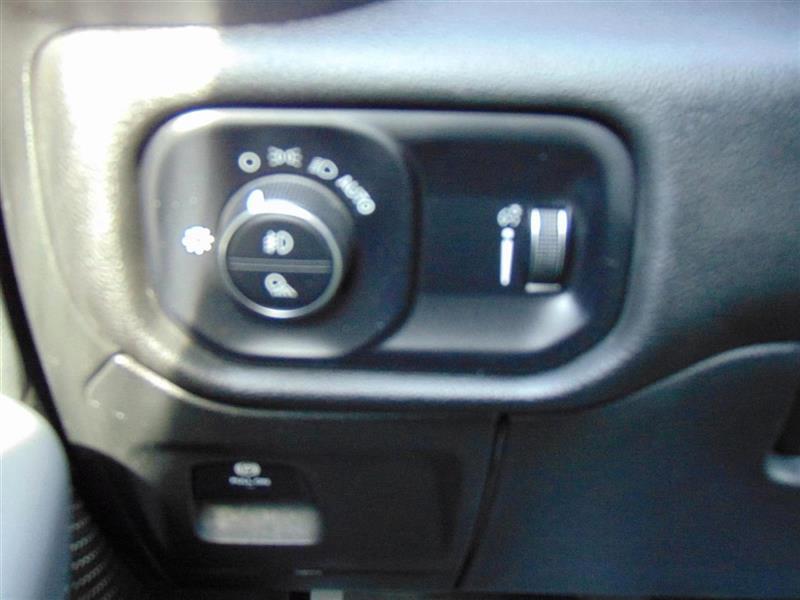 RAM 1500 Big Horn Crew Cab SWB 2WD 2023