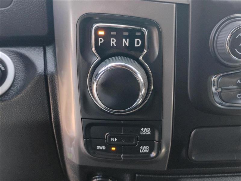 RAM 1500 Classic Tradesman Crew Cab SWB 4WD 2022