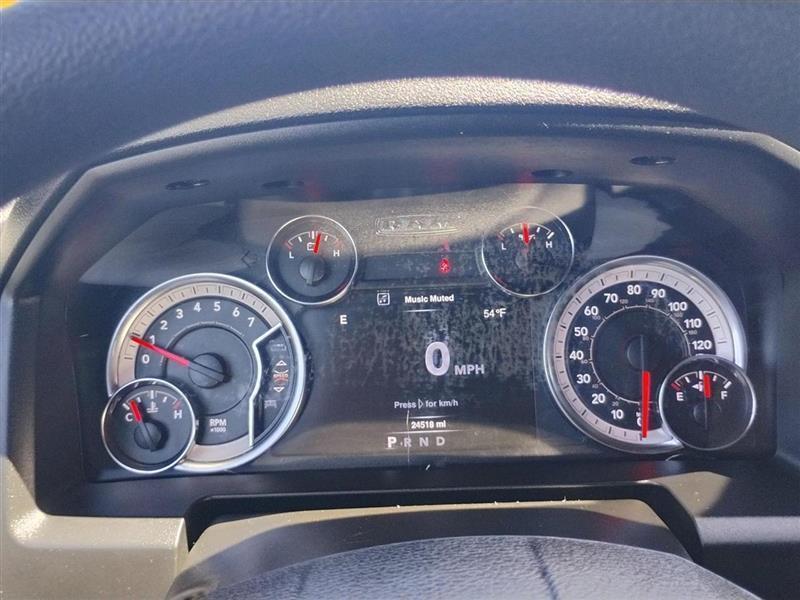 RAM 1500 Classic Tradesman Crew Cab SWB 4WD 2022
