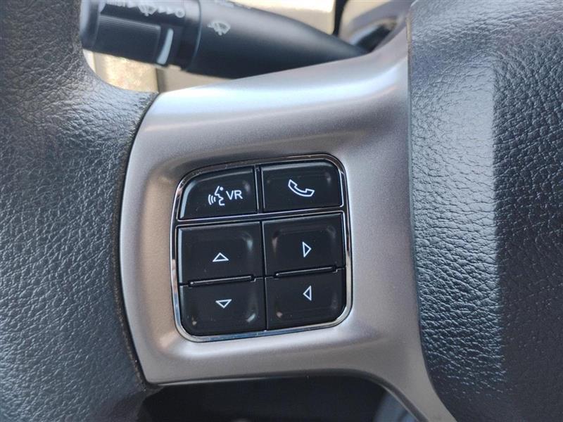 RAM 1500 Classic Tradesman Crew Cab SWB 4WD 2022