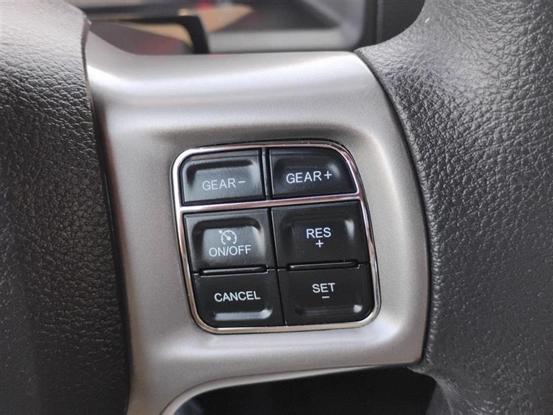 RAM 1500 Classic Tradesman Crew Cab SWB 4WD 2022