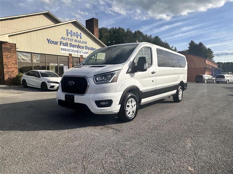 Ford Transit 350 Wagon Low Roof XL w/Sliding Pass. 148-in. WB 2023