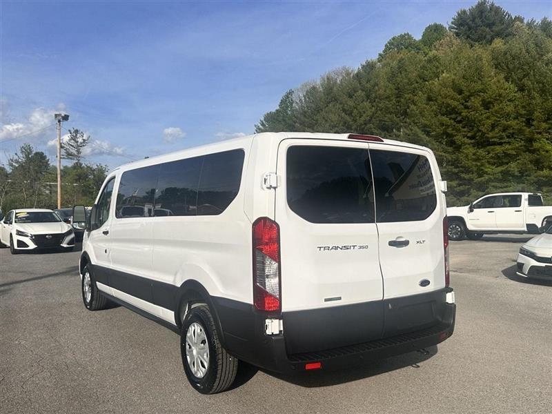 Ford Transit 350 Wagon Low Roof XL w/Sliding Pass. 148-in. WB 2023