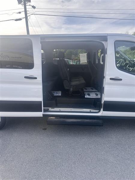 Ford Transit 350 Wagon Low Roof XL w/Sliding Pass. 148-in. WB 2023