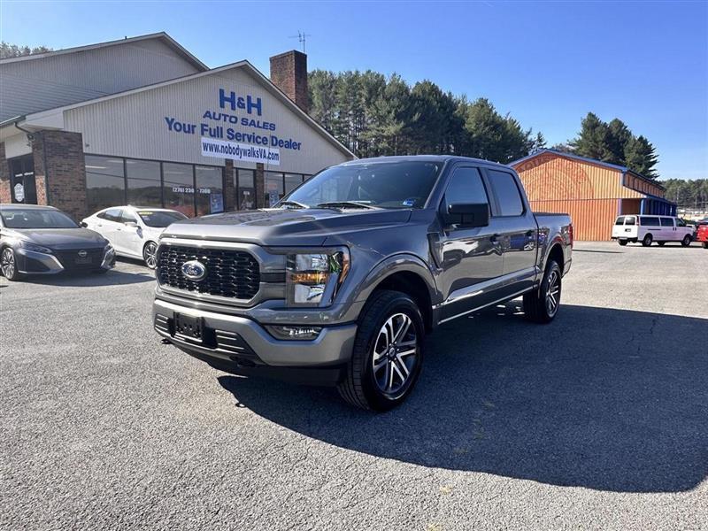 Carbonized Gray Metallic 2023 Ford F-150 Pickup Truck Four-Wheel Drive Automatic