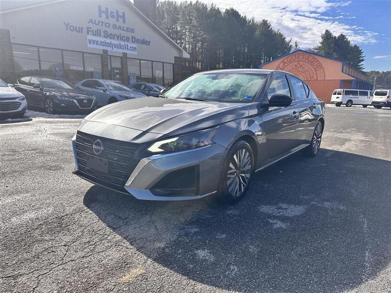 Nissan Altima 2.5 SV 2024