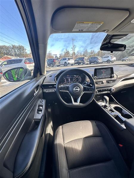 Nissan Altima 2.5 SV 2024