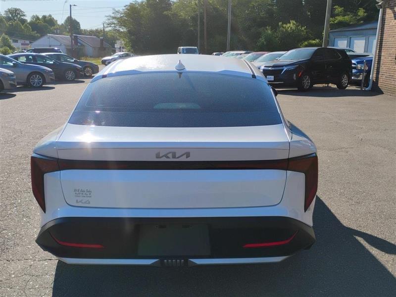 Kia K4 LXS 2025