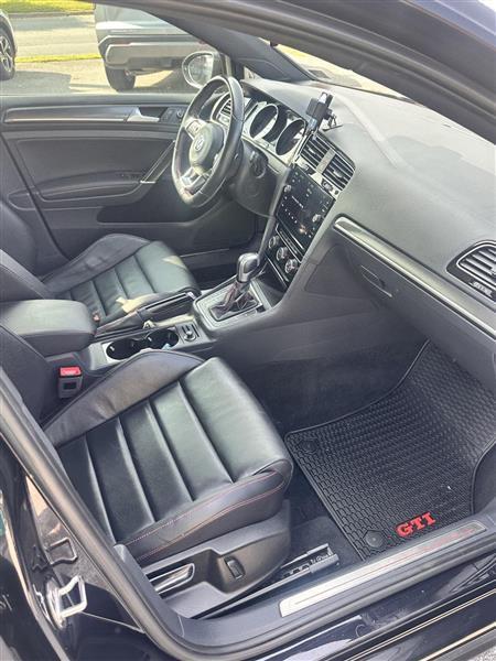 Volkswagen Golf GTI S 7A 2020